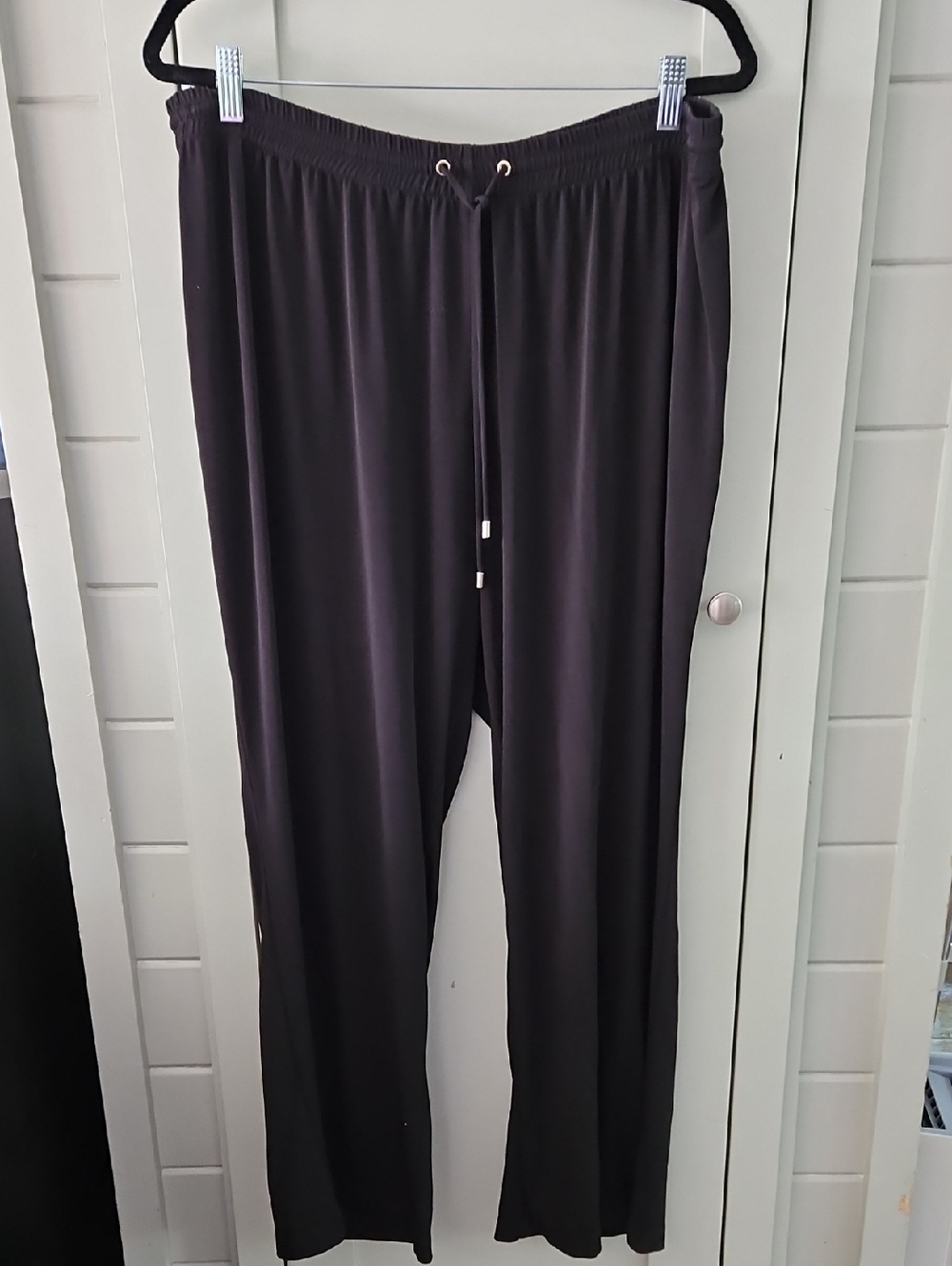 Dressy/casual Black Relaxed Straight-Leg Drawstring Pants 19/25 Waist Inseam 31